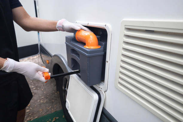 Best Portable toilet rental cost  in Seis Lagos, TX